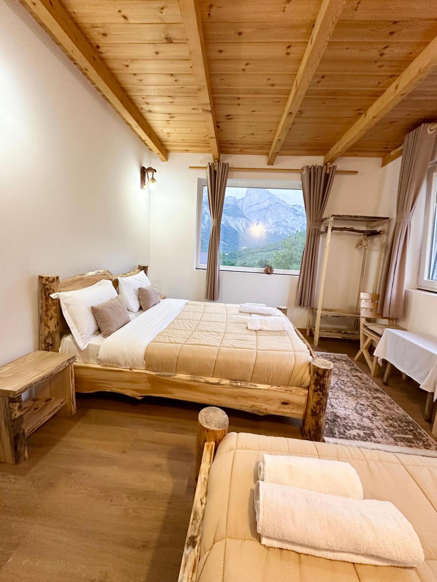Guesthouse Dritan Tethorja Theth Exterior foto